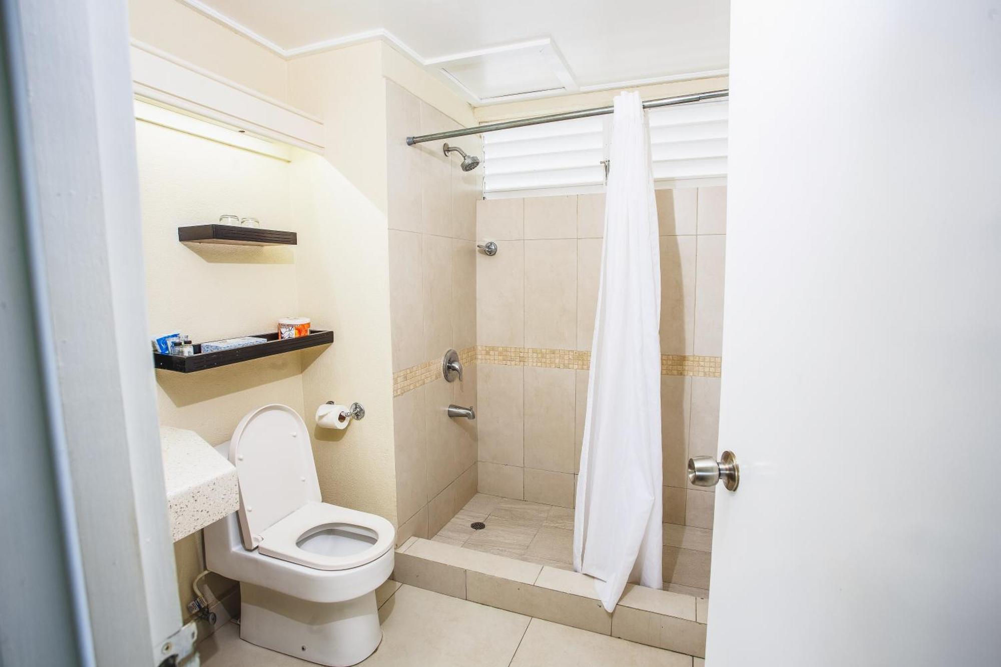 Blue Horizon Hotel Rockley Dış mekan fotoğraf